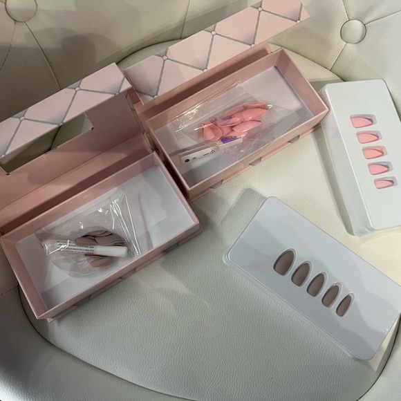 BRAND NEW NAIL TIPS - Picture 5 of 5